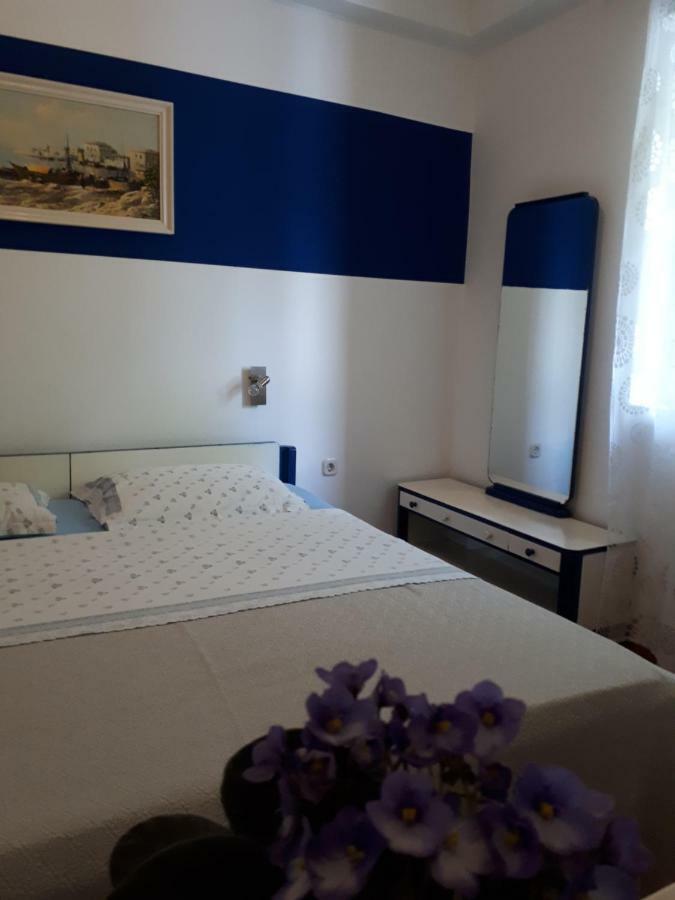 Apartmani Matas Petrcane Bagian luar foto