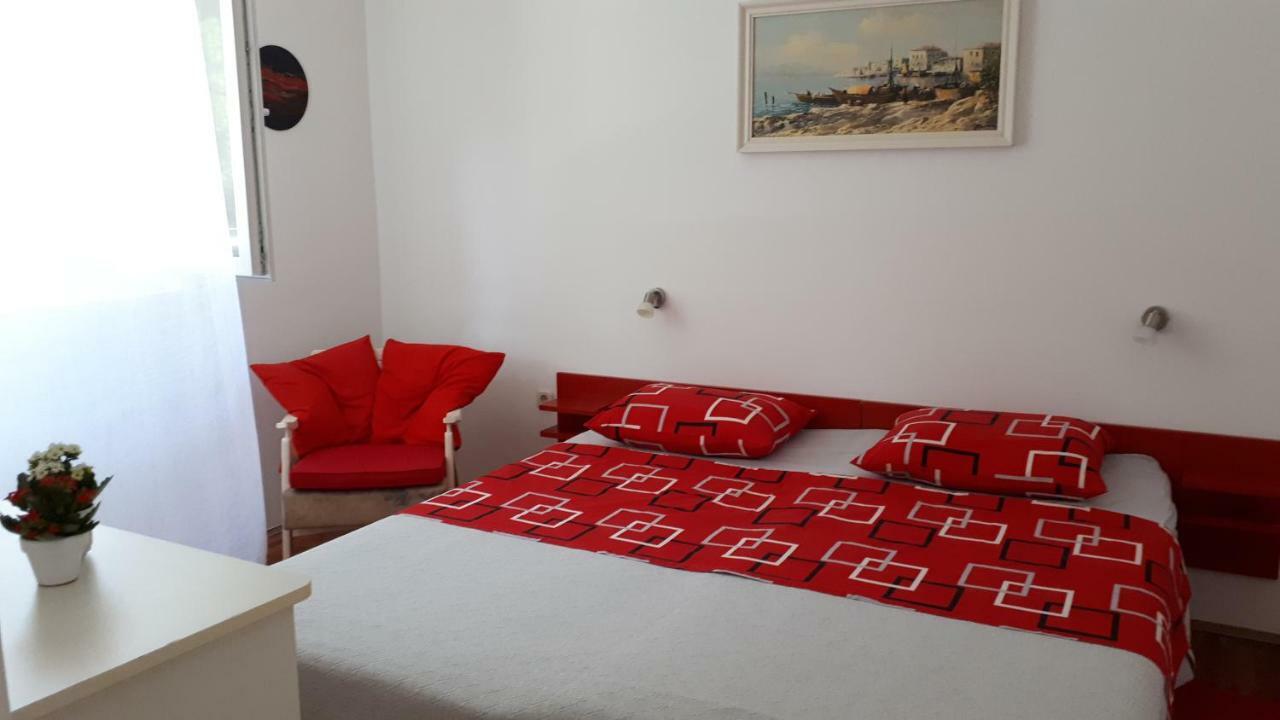 Apartmani Matas Petrcane Bagian luar foto