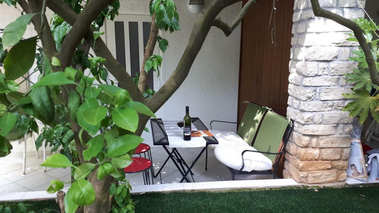 Apartmani Matas Petrcane Bagian luar foto