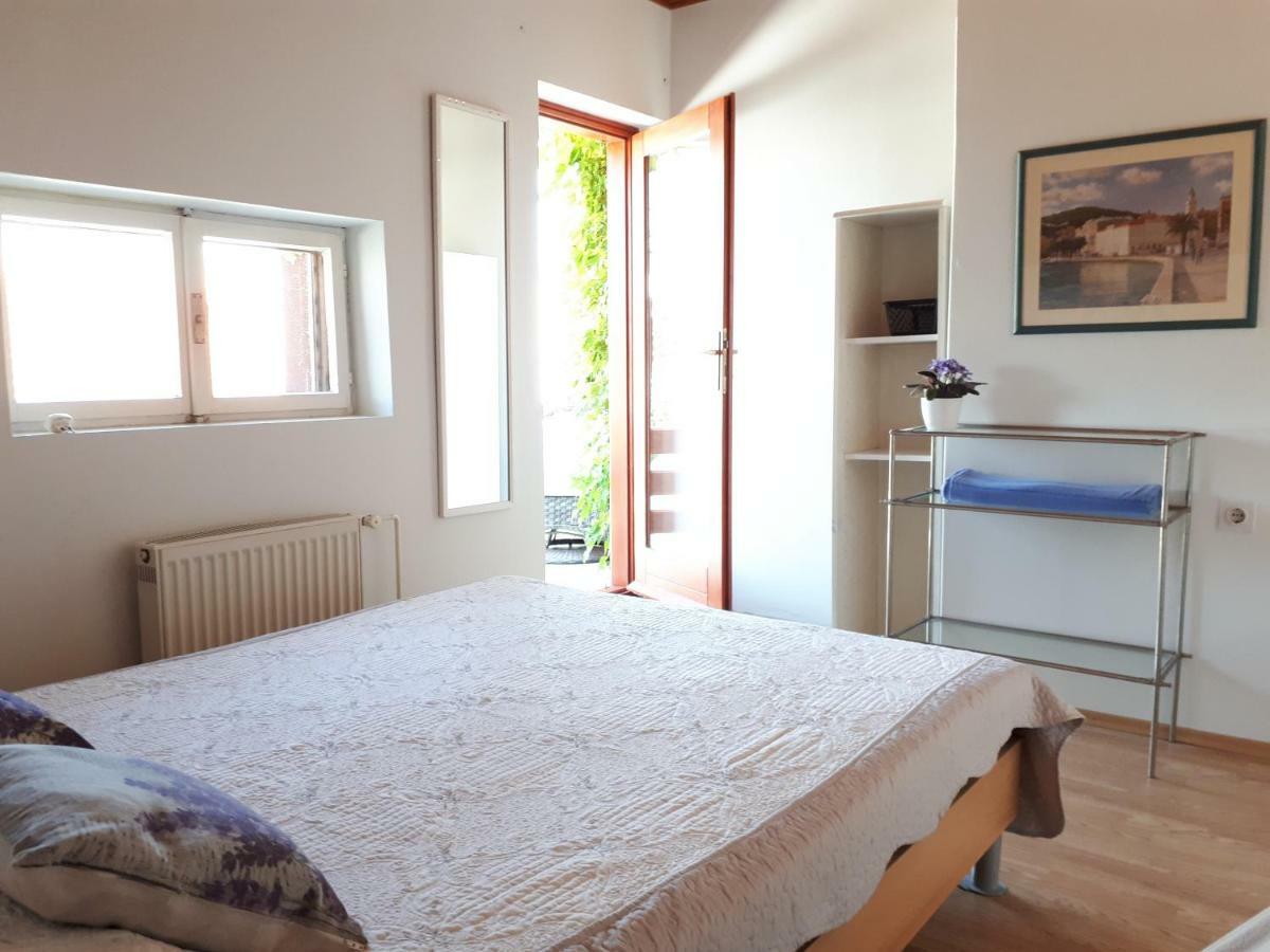 Apartmani Matas Petrcane Bagian luar foto