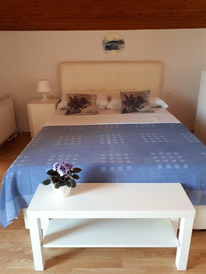 Apartmani Matas Petrcane Bagian luar foto